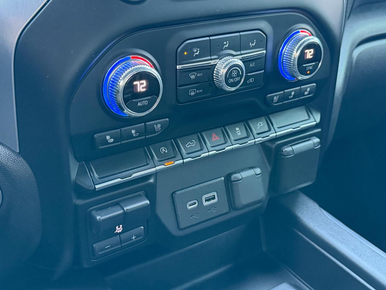 GMC Sierra 1500 4WD Crew Cab 147" SLT 2020