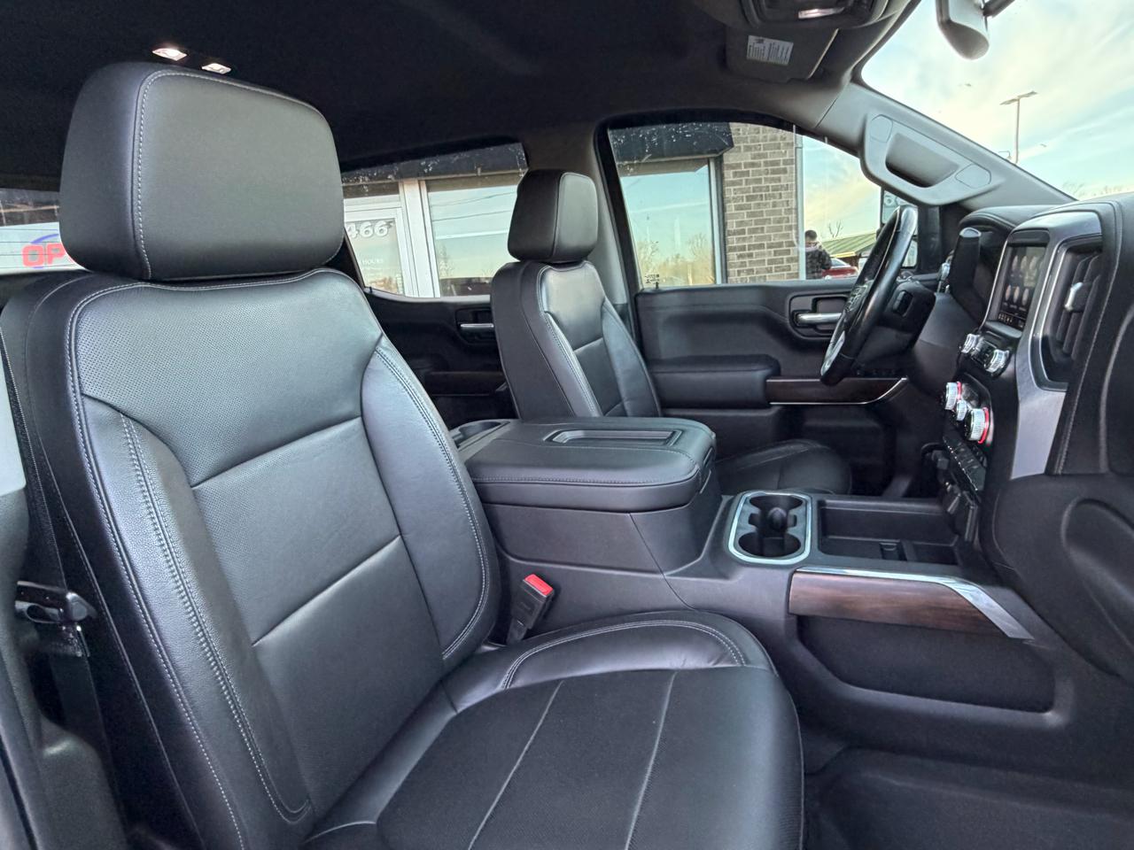 GMC Sierra 1500 4WD Crew Cab 147" SLT 2020