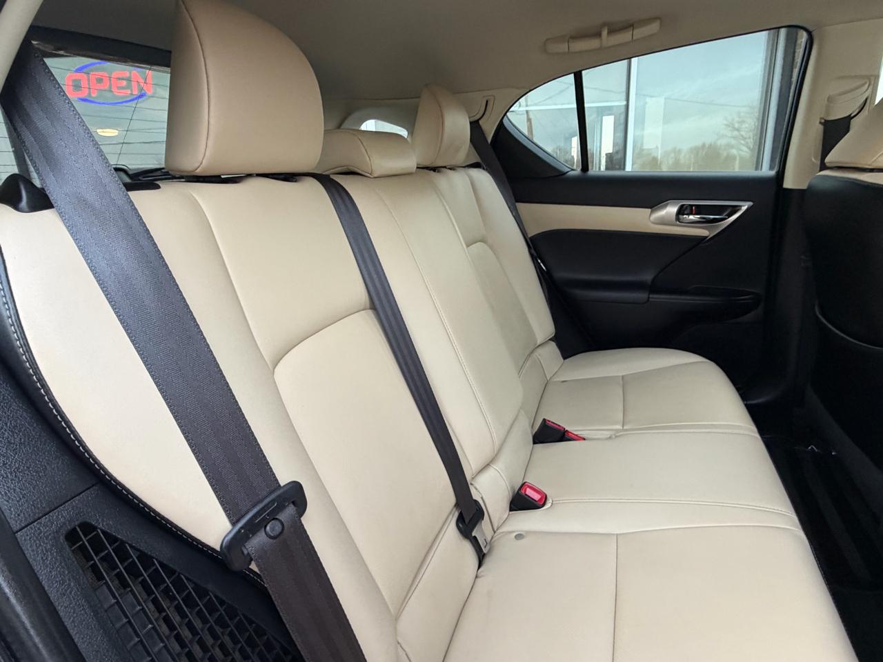 Lexus CT 200h 5dr Sdn Hybrid 2015