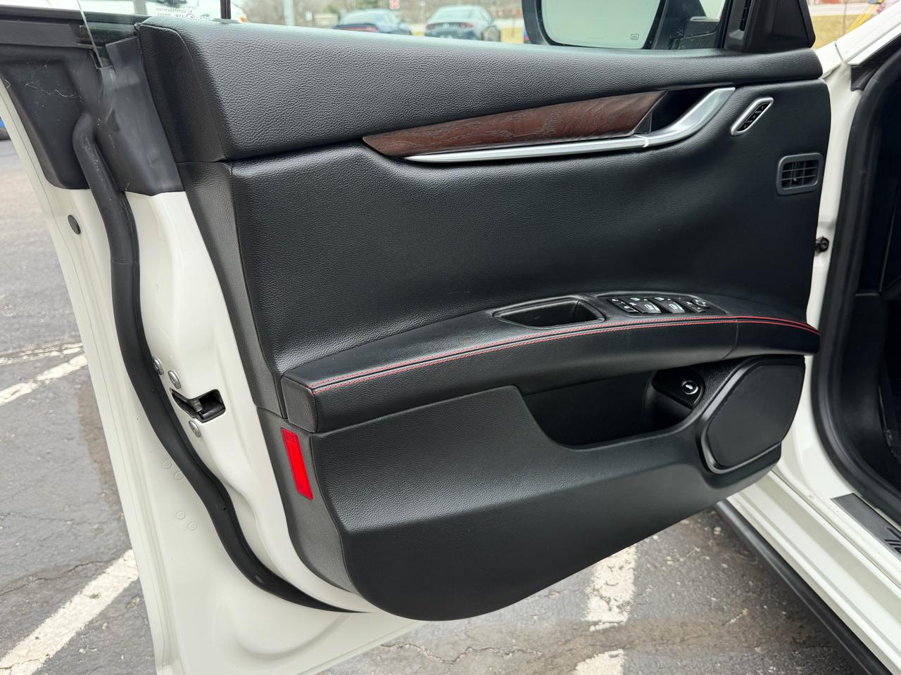 Maserati Ghibli 4dr Sdn S 2016