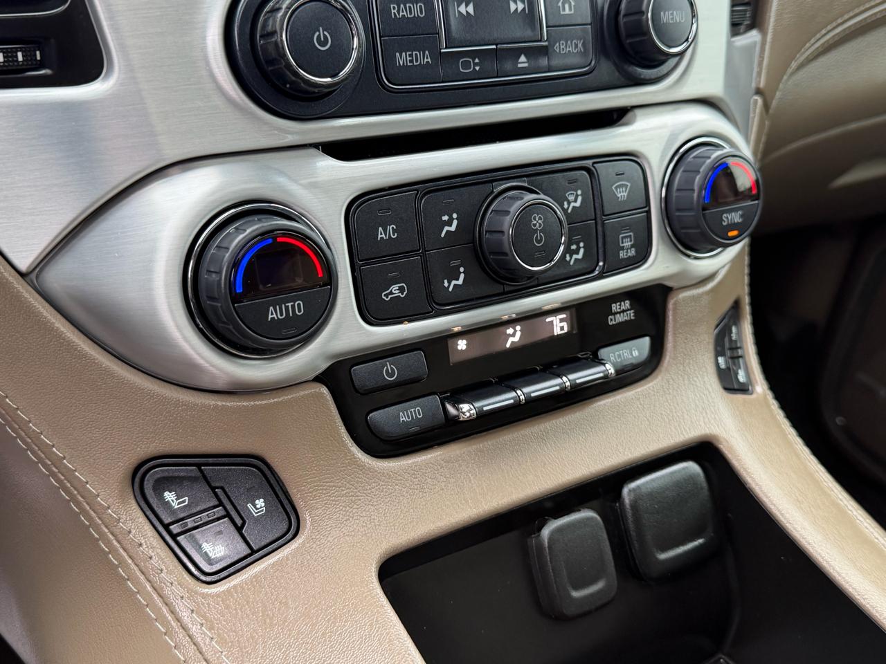 GMC Yukon XL 4WD 4dr SLT 2019