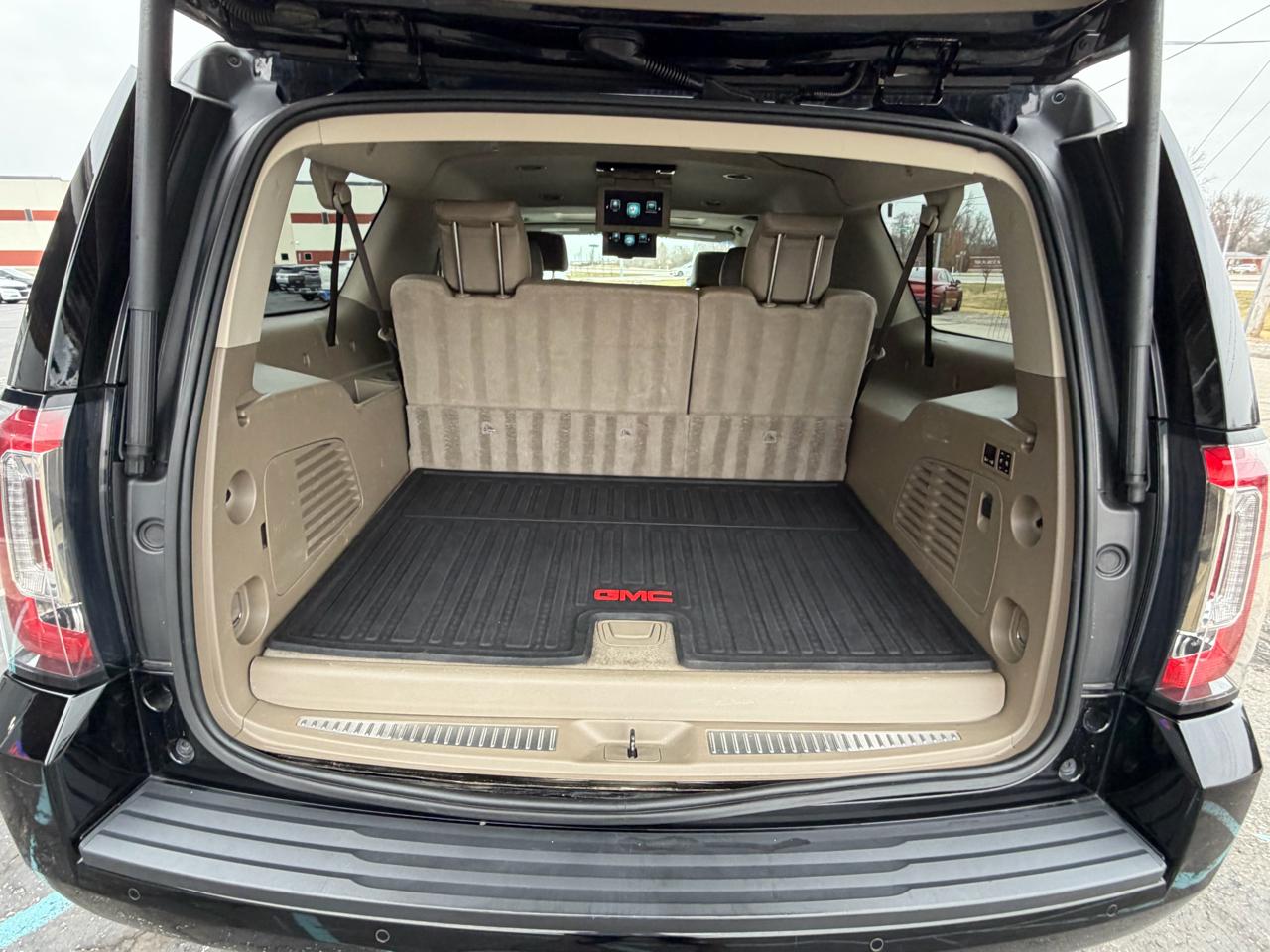 GMC Yukon XL 4WD 4dr SLT 2019