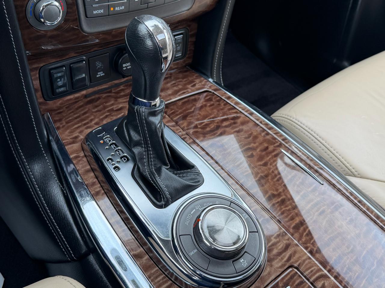 Nissan Armada 4x4 SL 2019