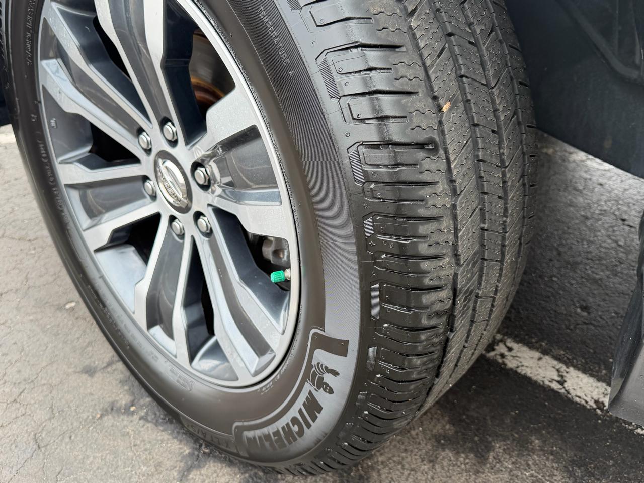 Nissan Armada 4x4 SL 2019