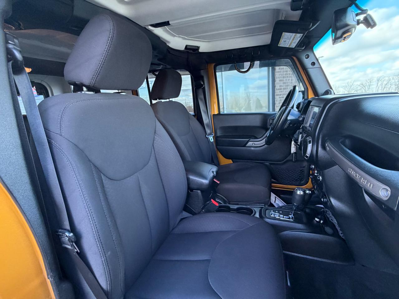 Jeep Wrangler Unlimited 4WD 4dr Sport 2014