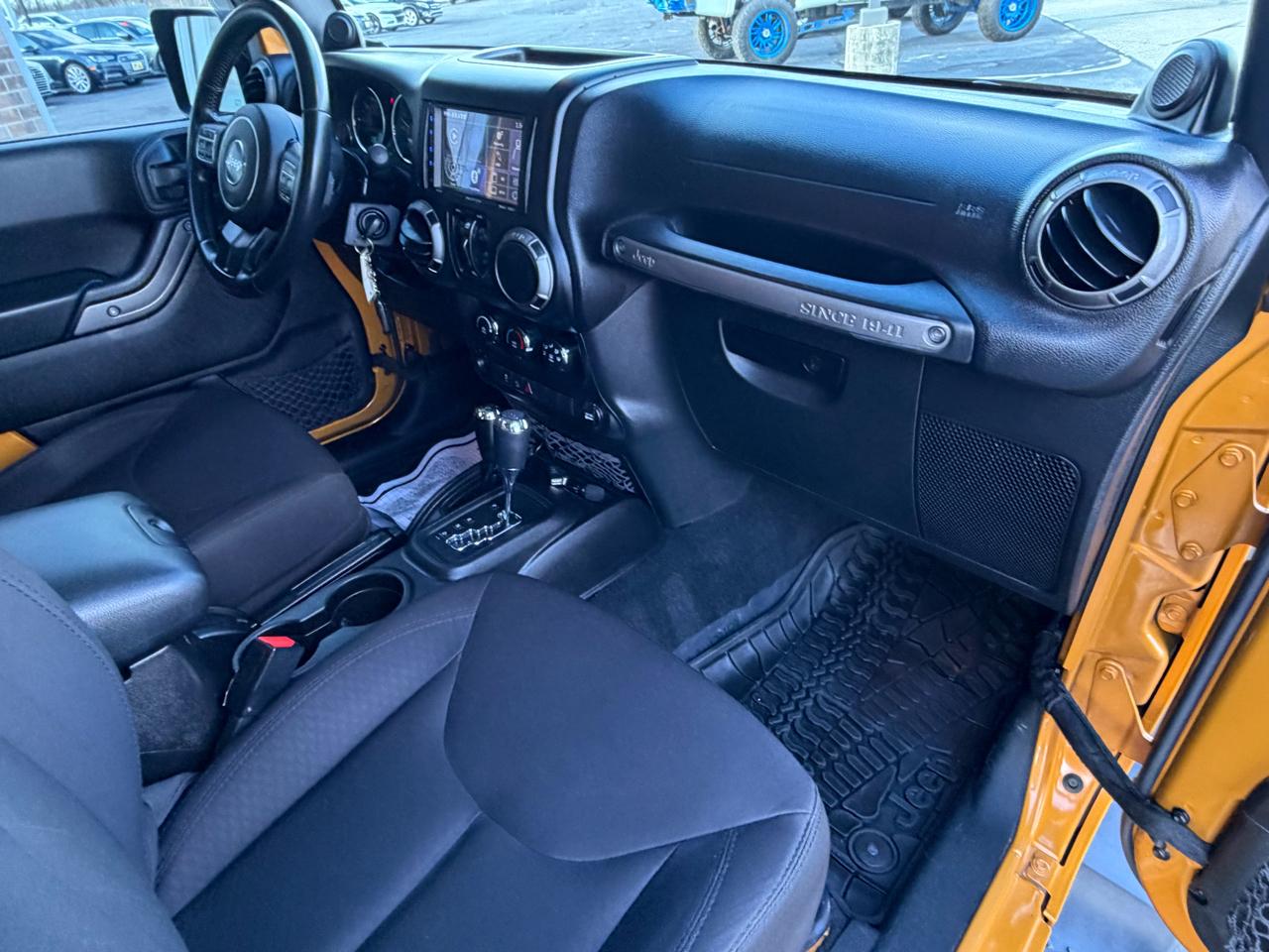 Jeep Wrangler Unlimited 4WD 4dr Sport 2014