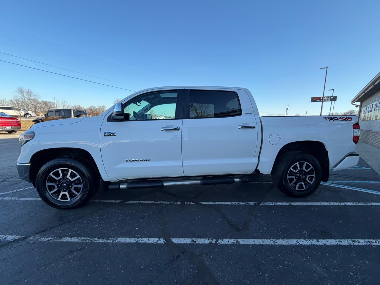 Toyota Tundra 4WD Limited CrewMax 5.5' Bed 5.7L FFV (Natl) 2018