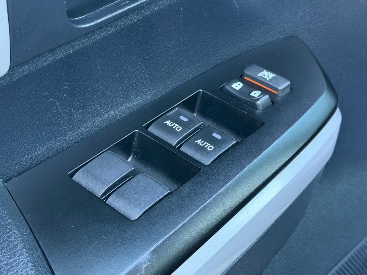 Toyota Tundra 4WD Limited CrewMax 5.5' Bed 5.7L FFV (Natl) 2018