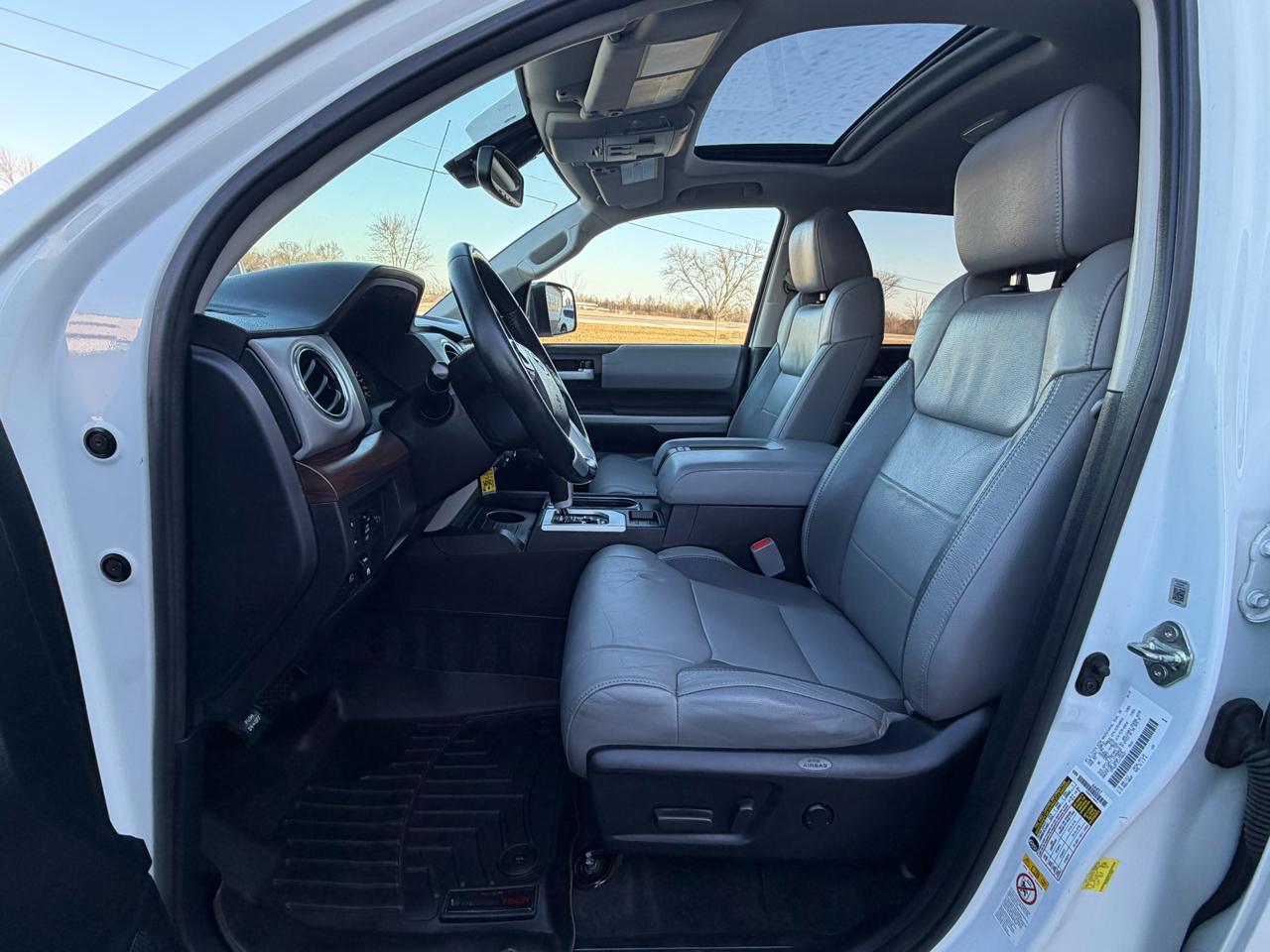 Toyota Tundra 4WD Limited CrewMax 5.5' Bed 5.7L FFV (Natl) 2018