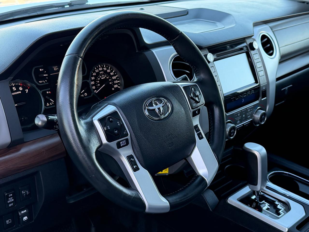 Toyota Tundra 4WD Limited CrewMax 5.5' Bed 5.7L FFV (Natl) 2018