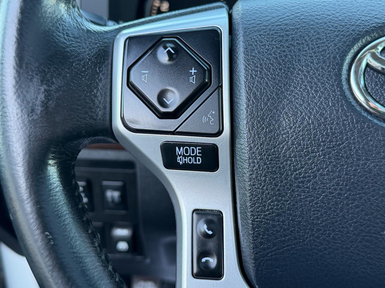 Toyota Tundra 4WD Limited CrewMax 5.5' Bed 5.7L FFV (Natl) 2018