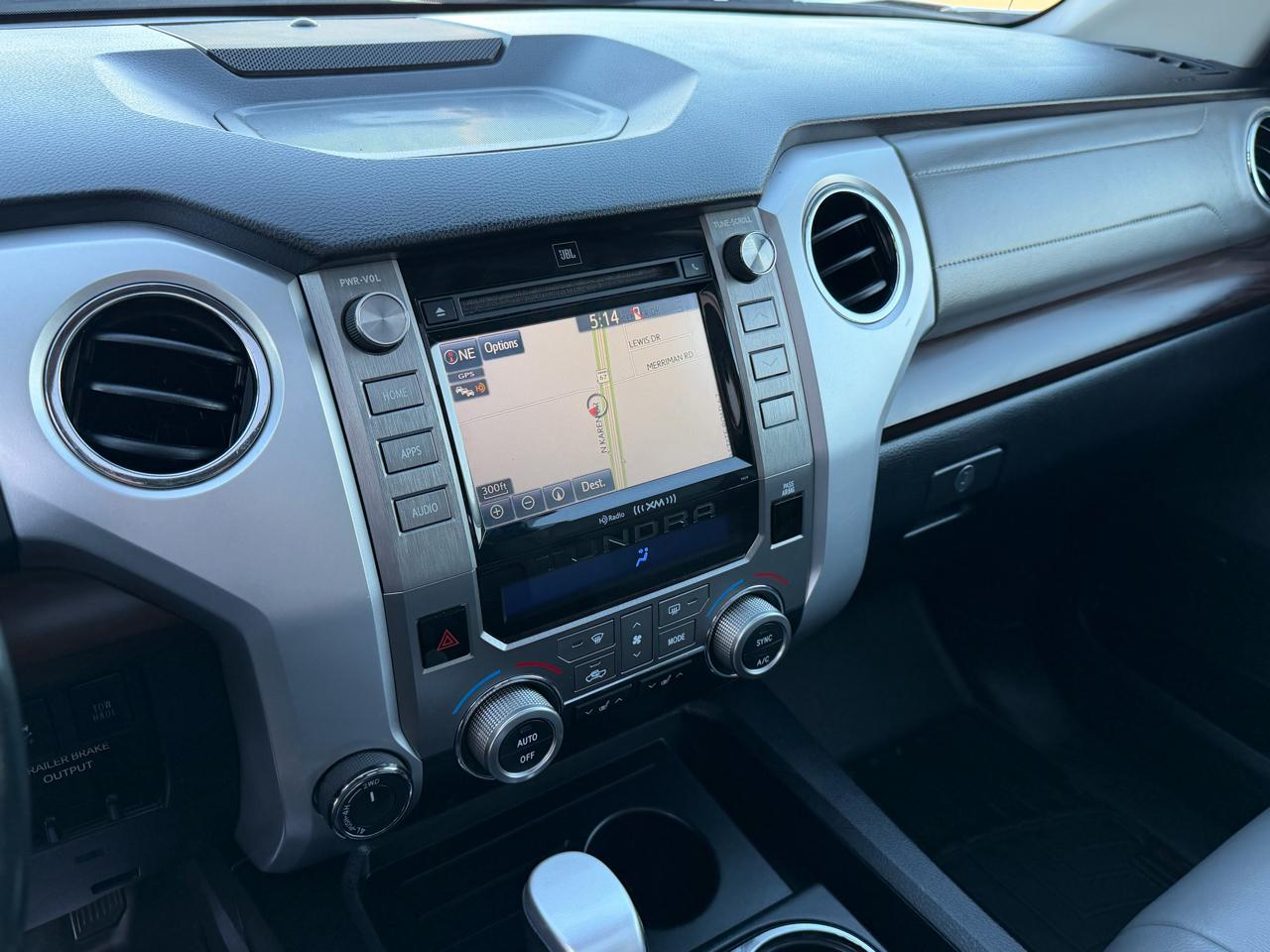 Toyota Tundra 4WD Limited CrewMax 5.5' Bed 5.7L FFV (Natl) 2018