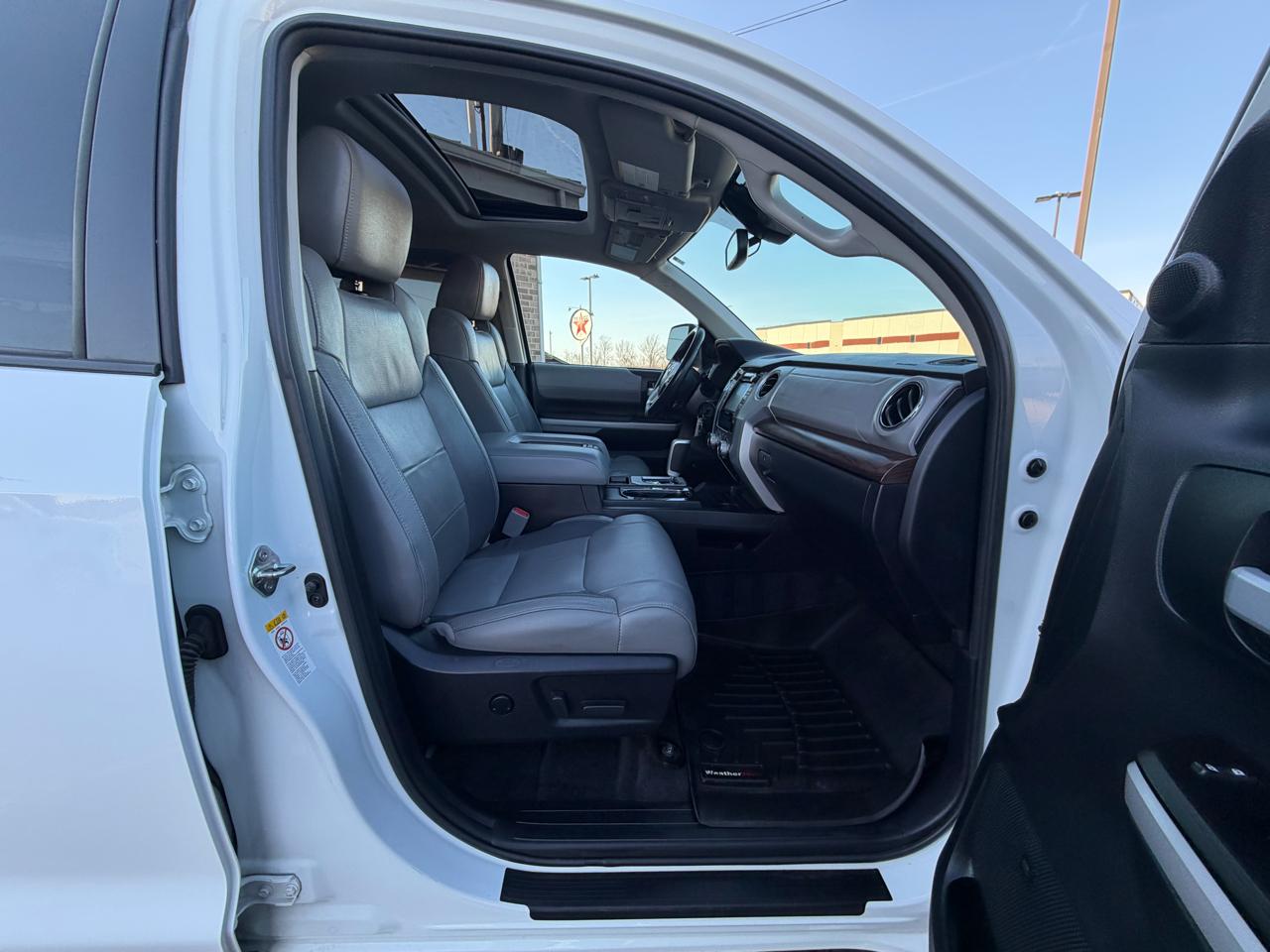 Toyota Tundra 4WD Limited CrewMax 5.5' Bed 5.7L FFV (Natl) 2018