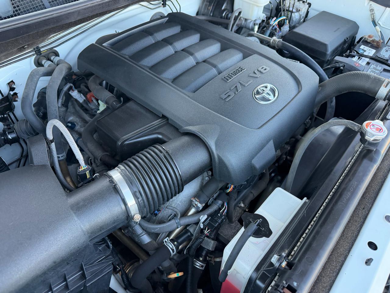 Toyota Tundra 4WD Limited CrewMax 5.5' Bed 5.7L FFV (Natl) 2018