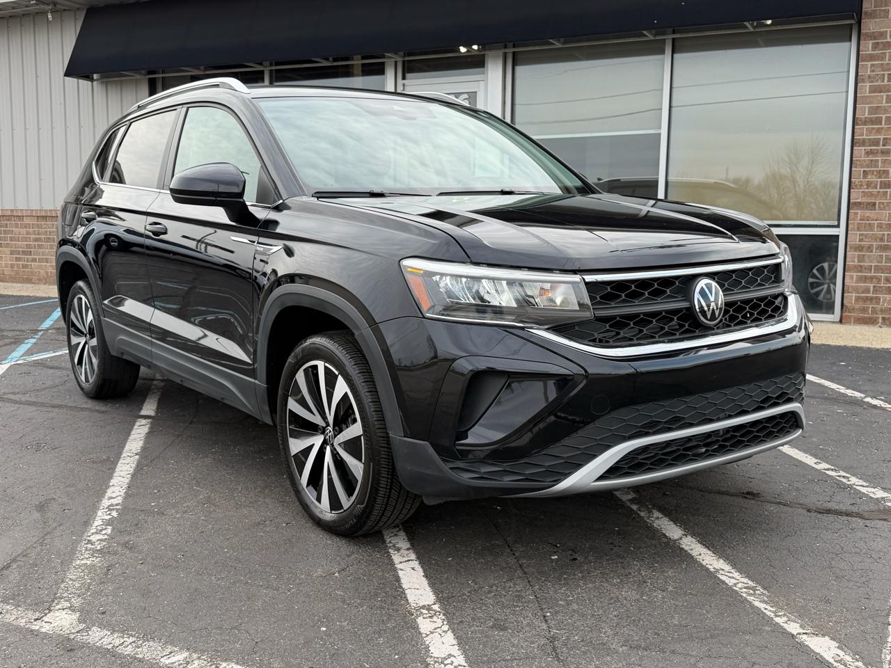 Volkswagen Taos SE FWD 2024