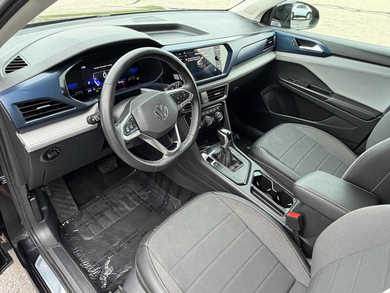 Volkswagen Taos SE FWD 2024