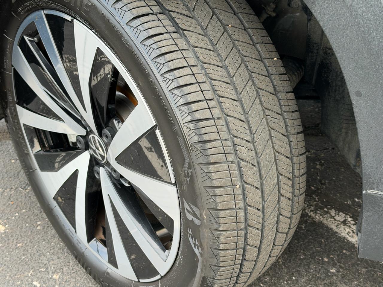 Volkswagen Taos SE FWD 2024