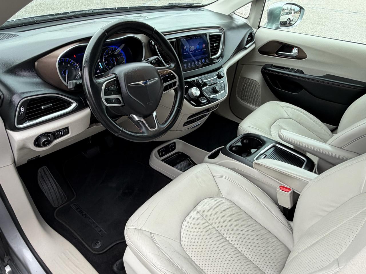 Chrysler Pacifica Touring-L Plus FWD 2017