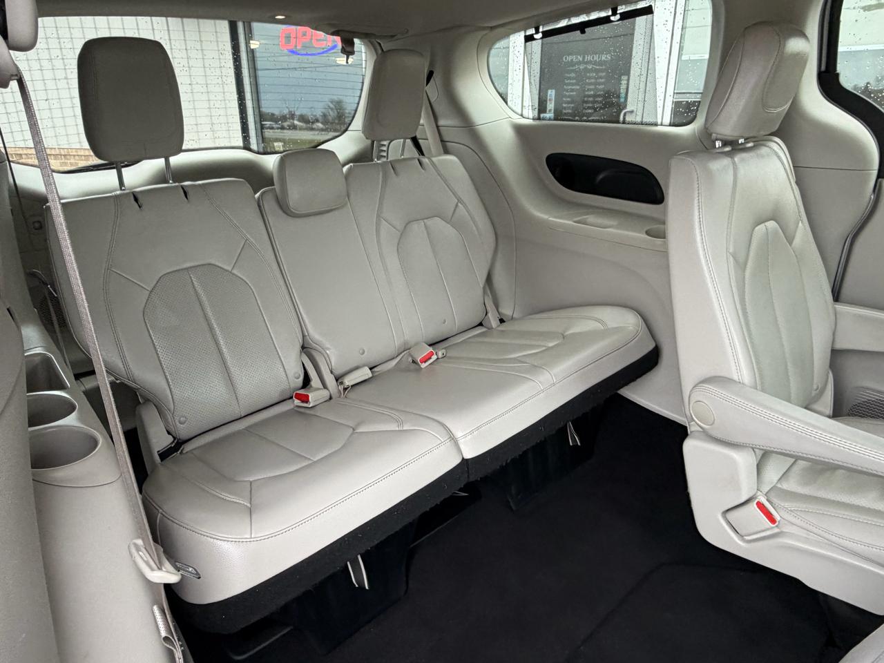 Chrysler Pacifica Touring-L Plus FWD 2017