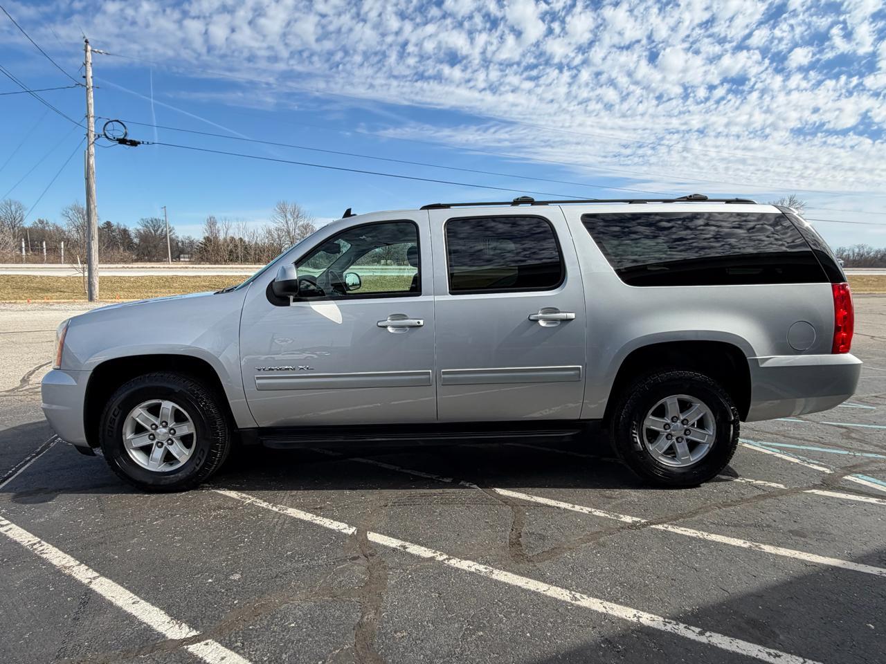 GMC Yukon XL 4WD 4dr SLE 2014