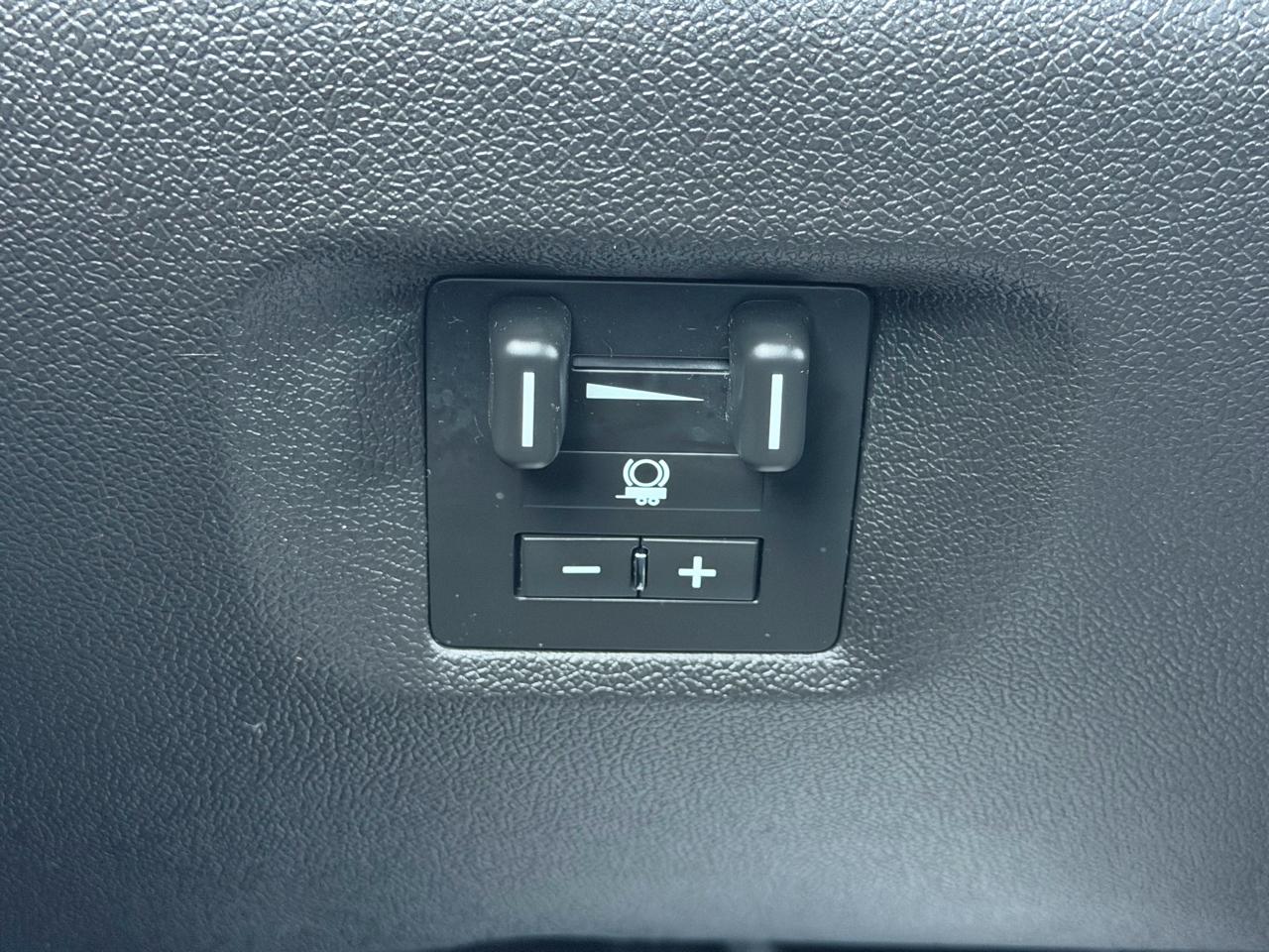 GMC Yukon XL 4WD 4dr SLE 2014