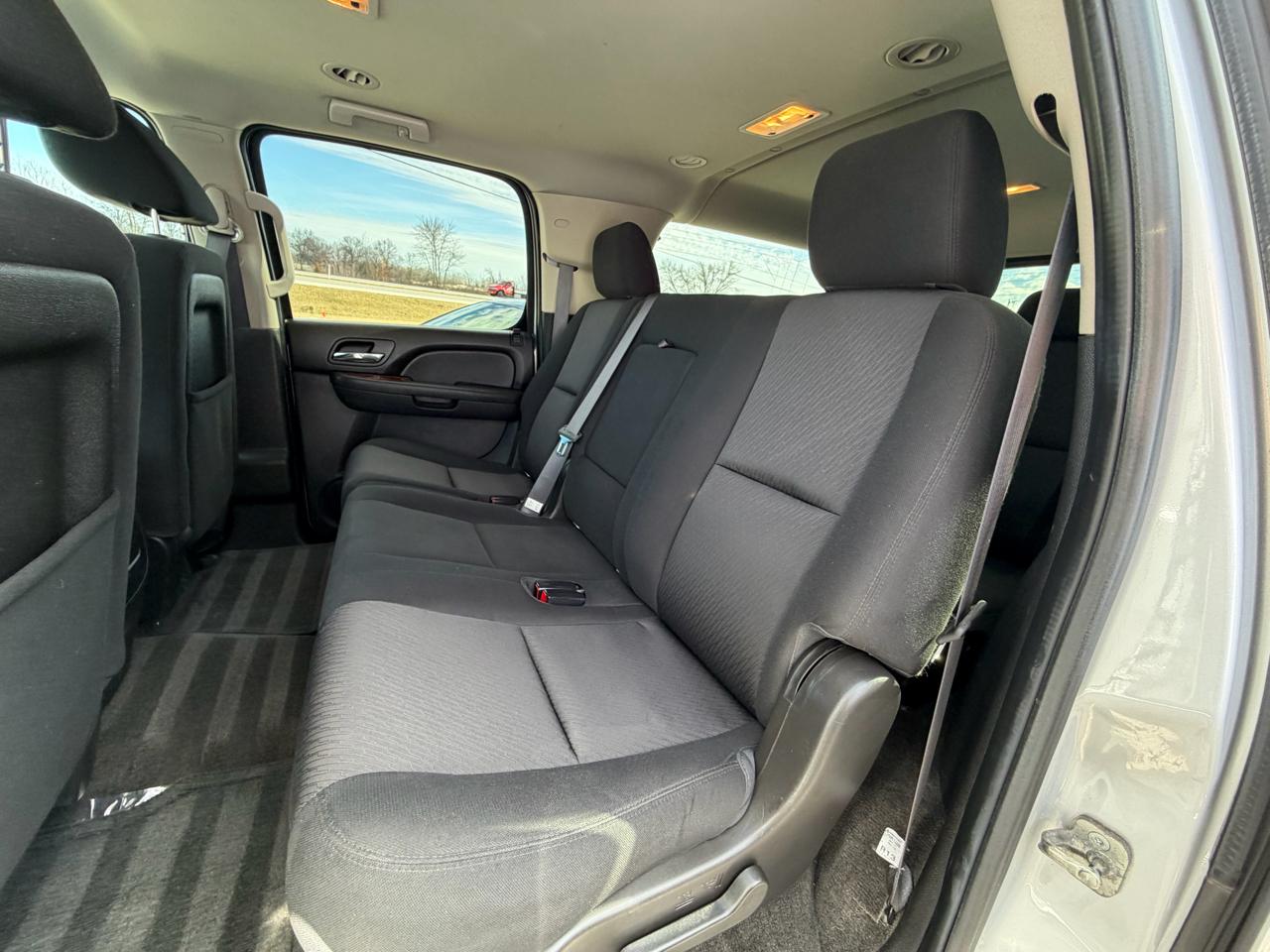 GMC Yukon XL 4WD 4dr SLE 2014