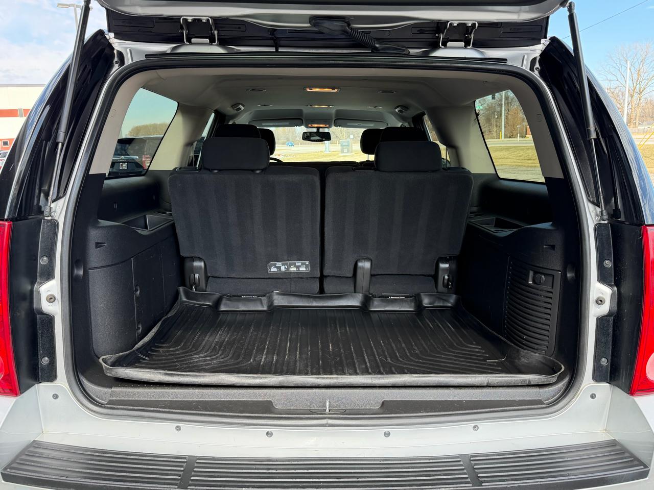 GMC Yukon XL 4WD 4dr SLE 2014