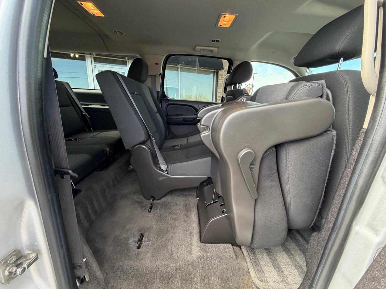 GMC Yukon XL 4WD 4dr SLE 2014