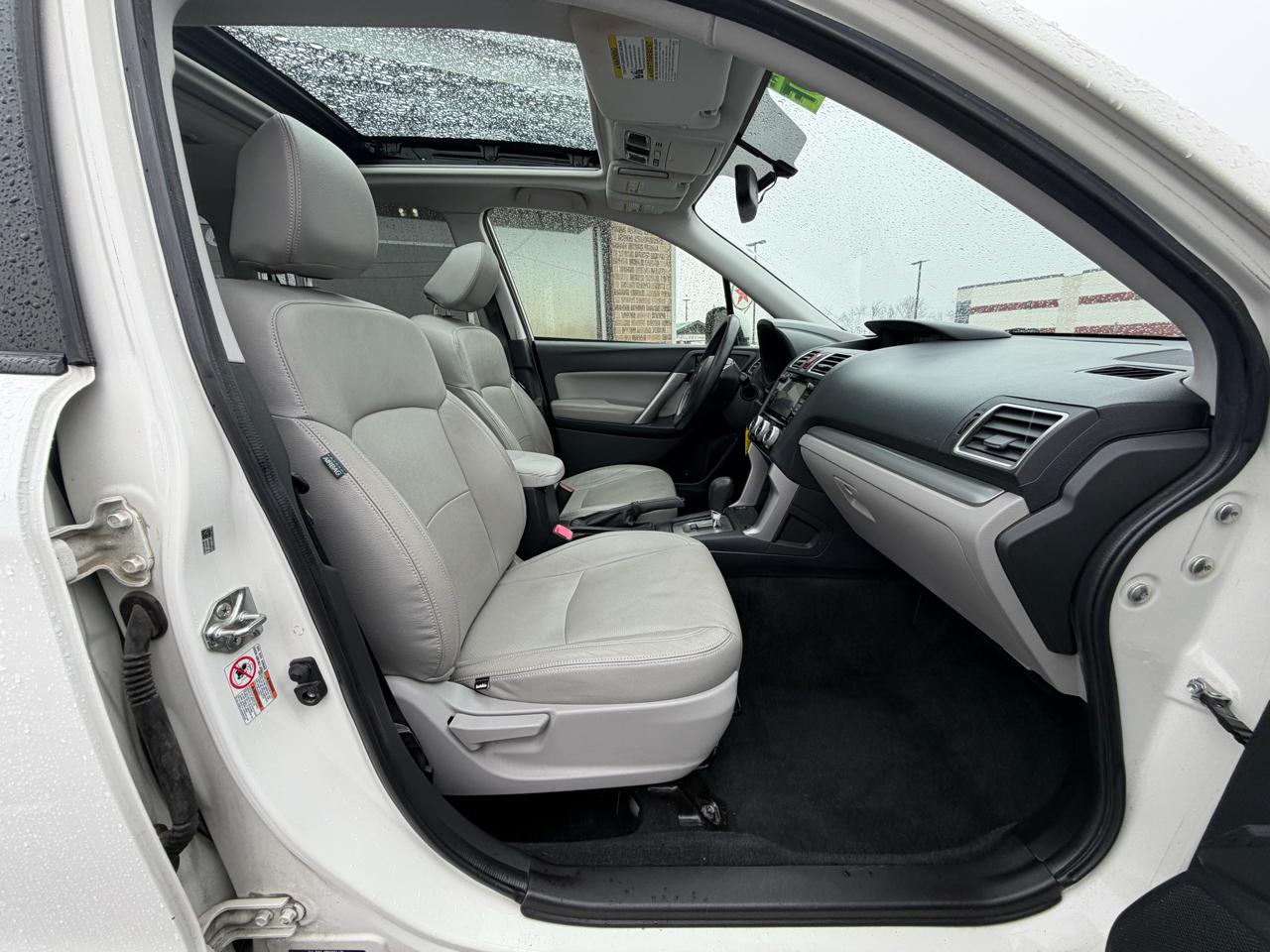 Subaru Forester 4dr CVT 2.5i Premium PZEV 2016