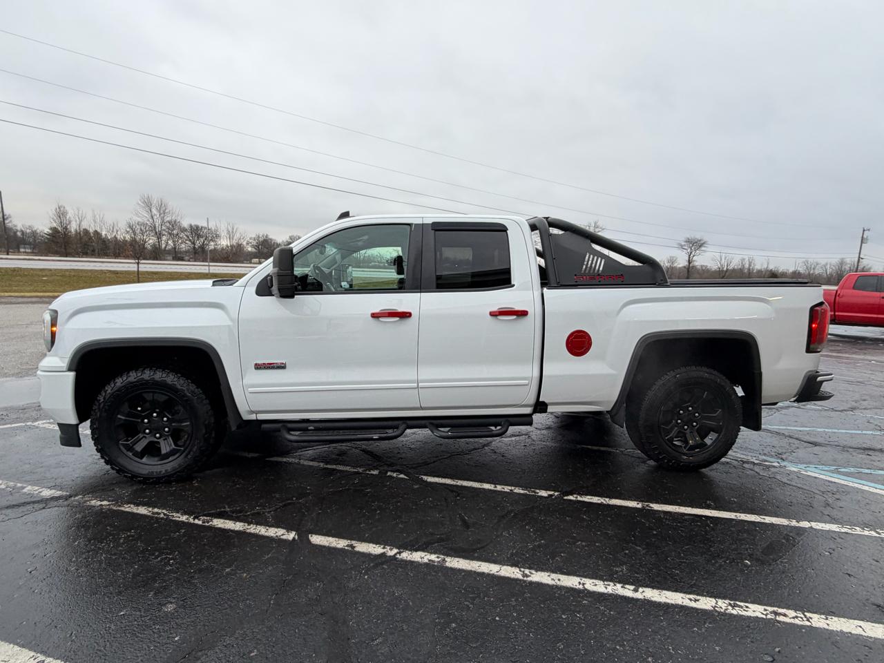 GMC Sierra 1500 4WD Double Cab 143.5" SLT 2017