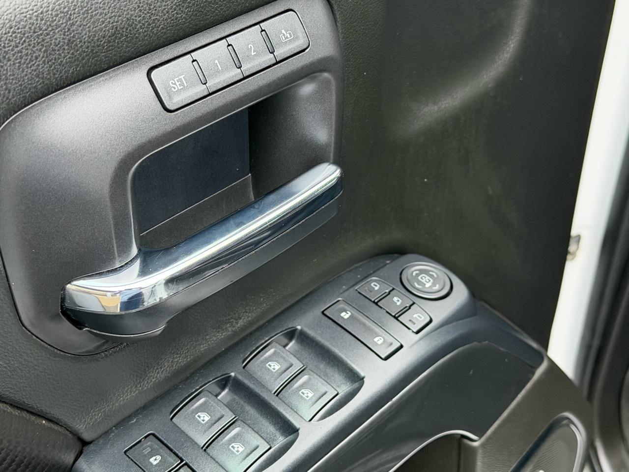 GMC Sierra 1500 4WD Double Cab 143.5" SLT 2017