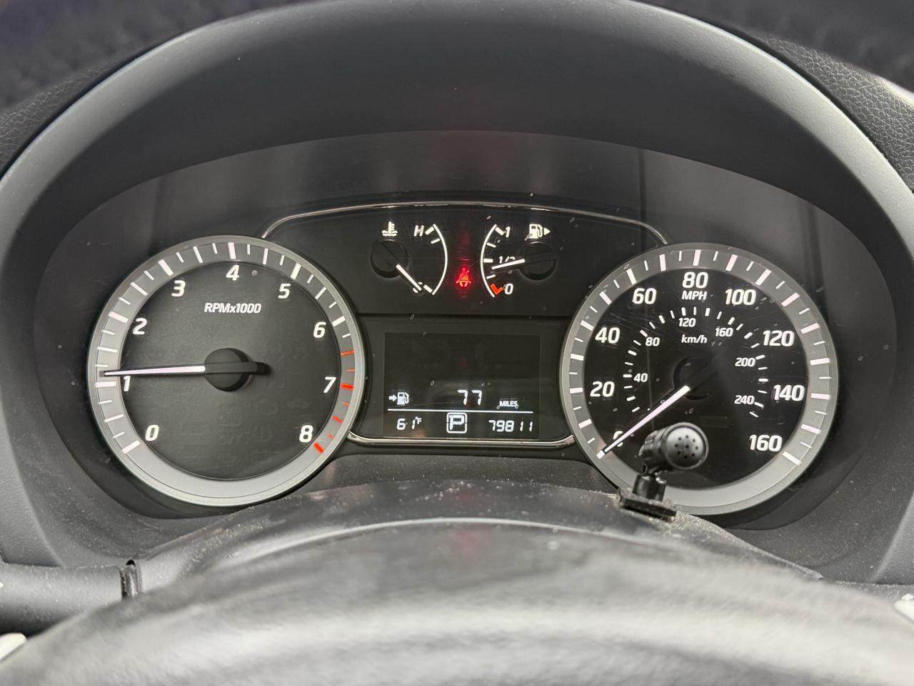 Nissan Sentra 4dr Sdn I4 CVT SR 2013