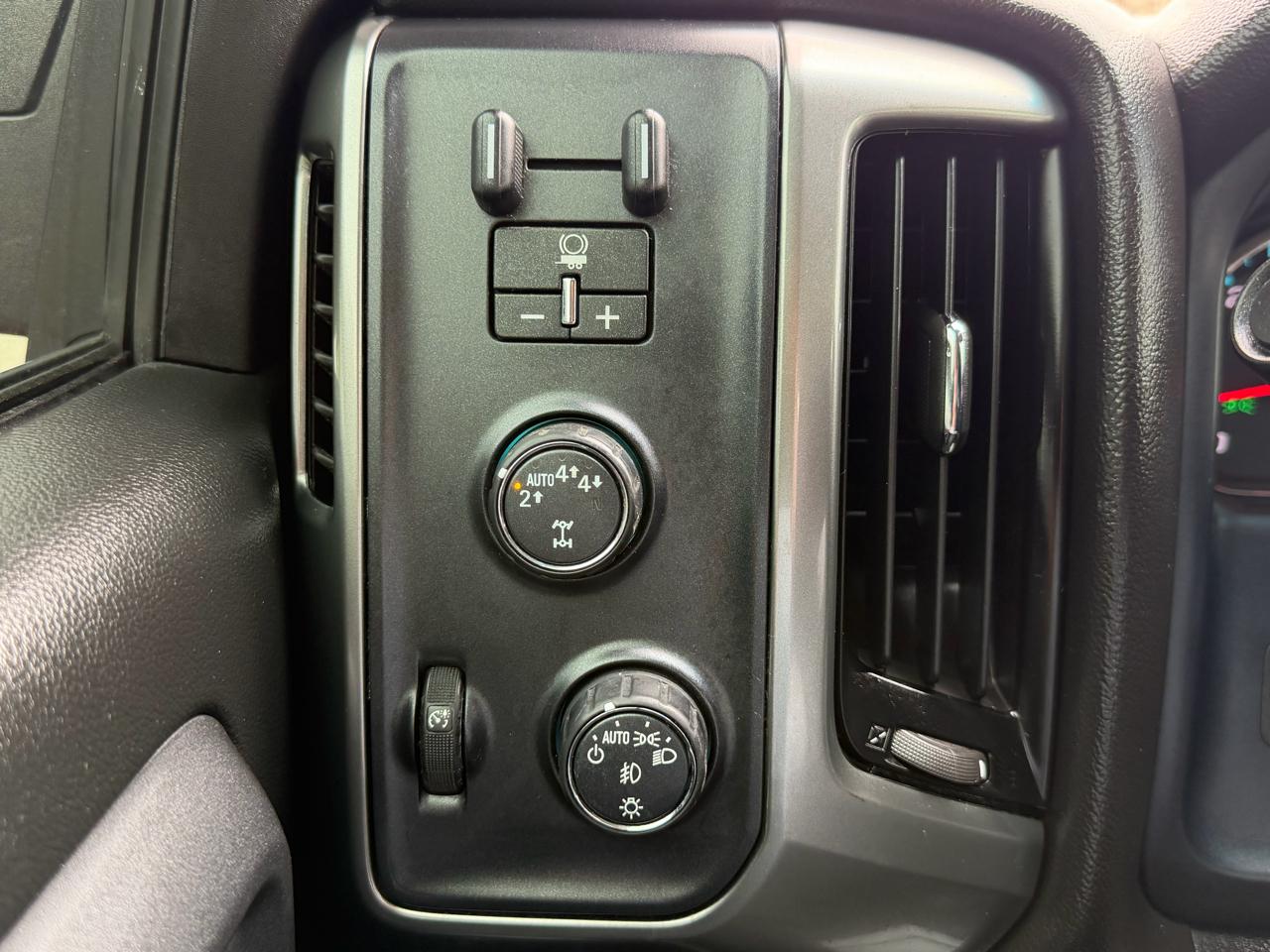 Chevrolet Silverado 1500 LD 4WD Double Cab LT w/1LT 2019