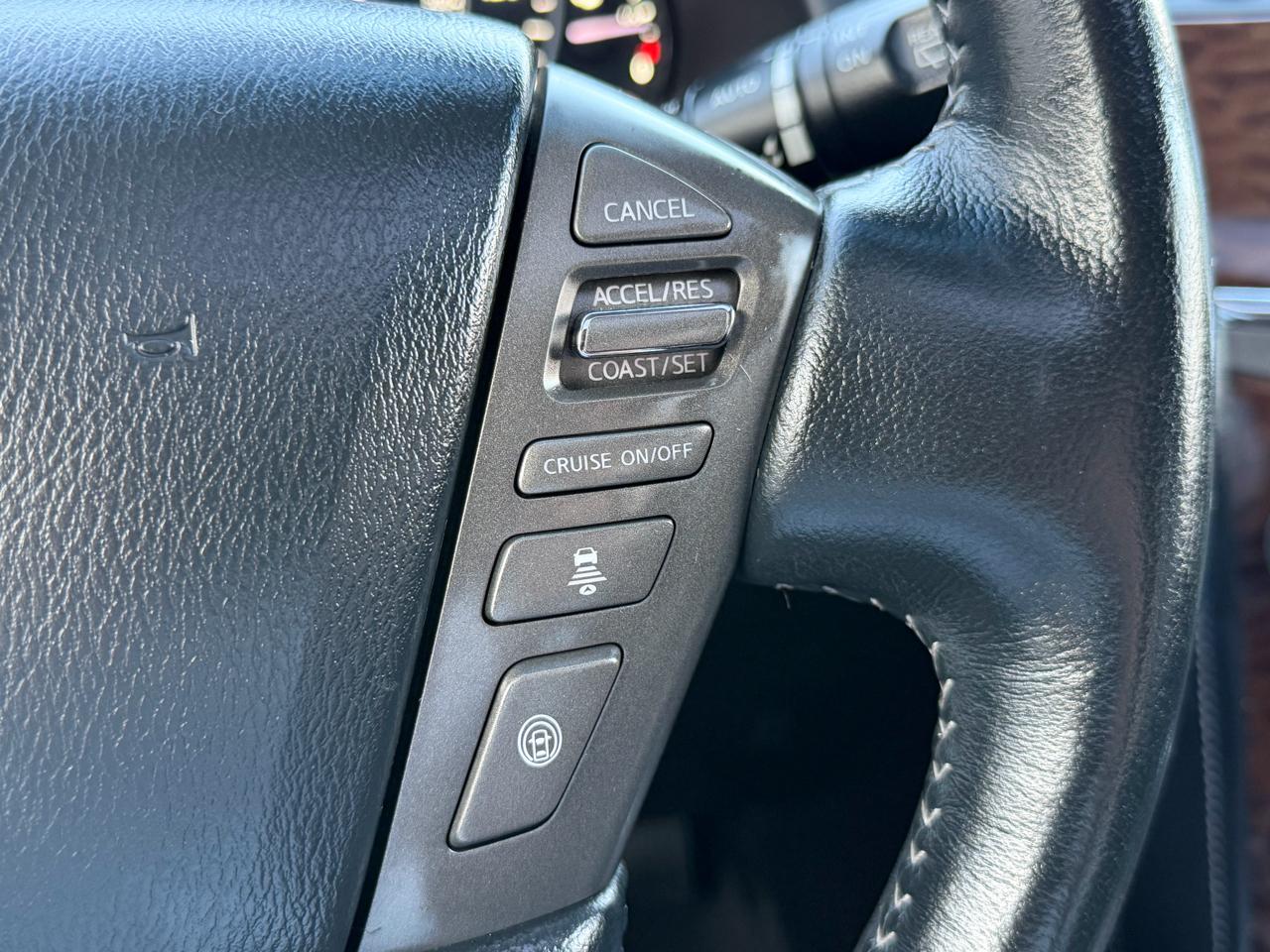 Nissan Armada 4x4 Platinum 2017