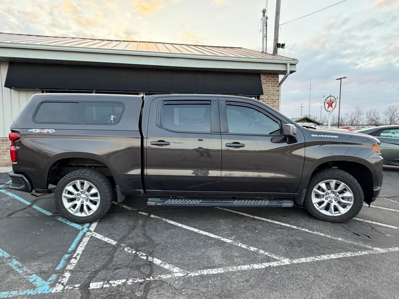 Chevrolet Silverado 1500 4WD Crew Cab 147" Custom 2021