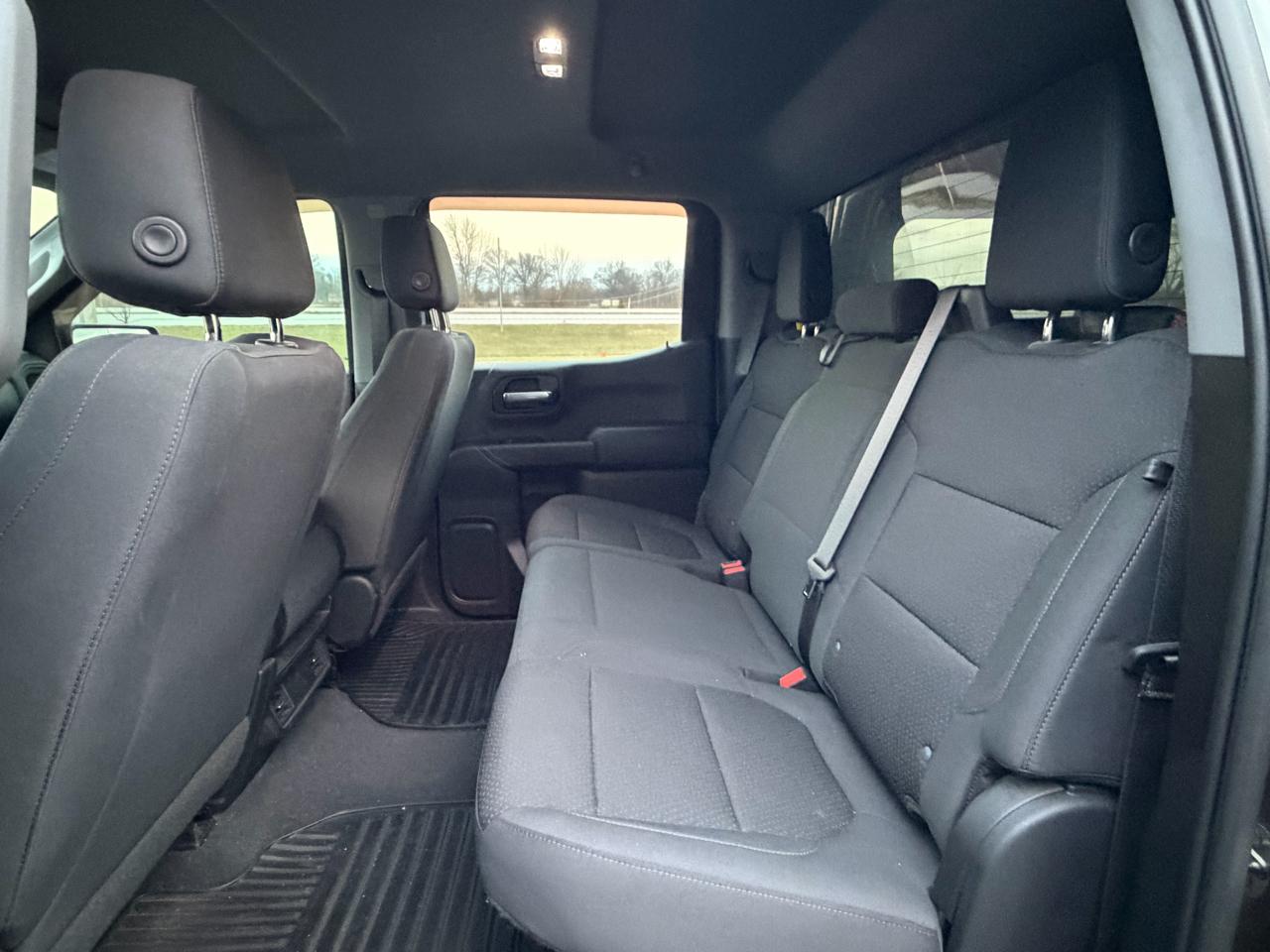 Chevrolet Silverado 1500 4WD Crew Cab 147" Custom 2021