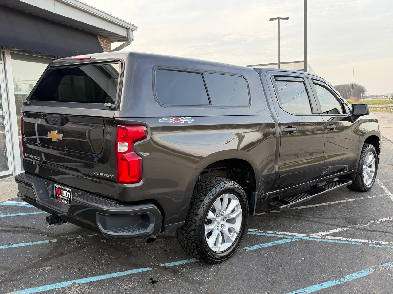 Chevrolet Silverado 1500 4WD Crew Cab 147" Custom 2021