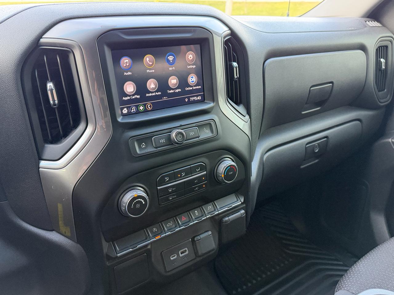 Chevrolet Silverado 1500 4WD Crew Cab 147" Custom 2021