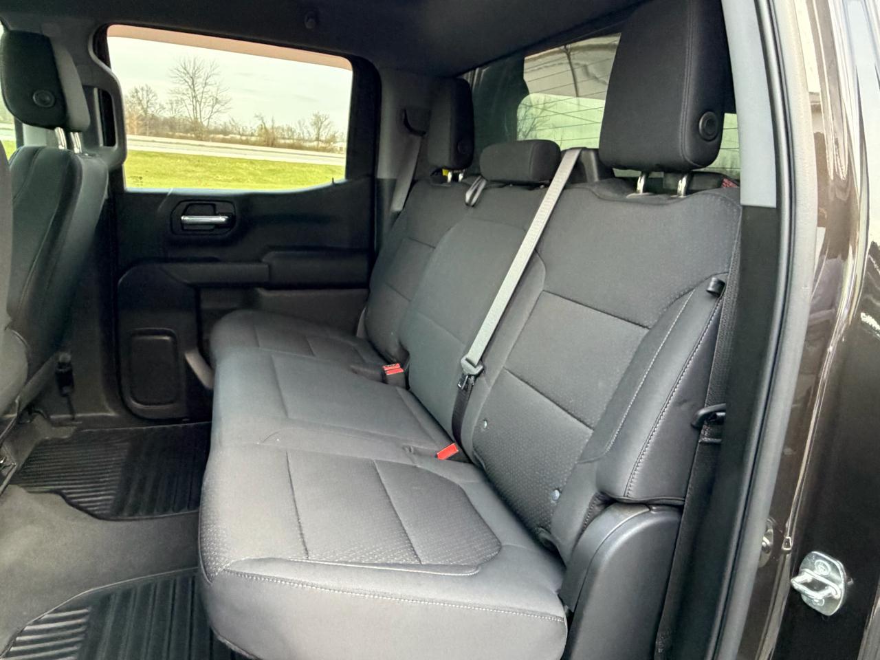 Chevrolet Silverado 1500 4WD Crew Cab 147" Custom 2021