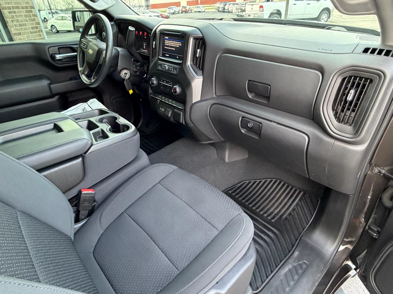 Chevrolet Silverado 1500 4WD Crew Cab 147" Custom 2021