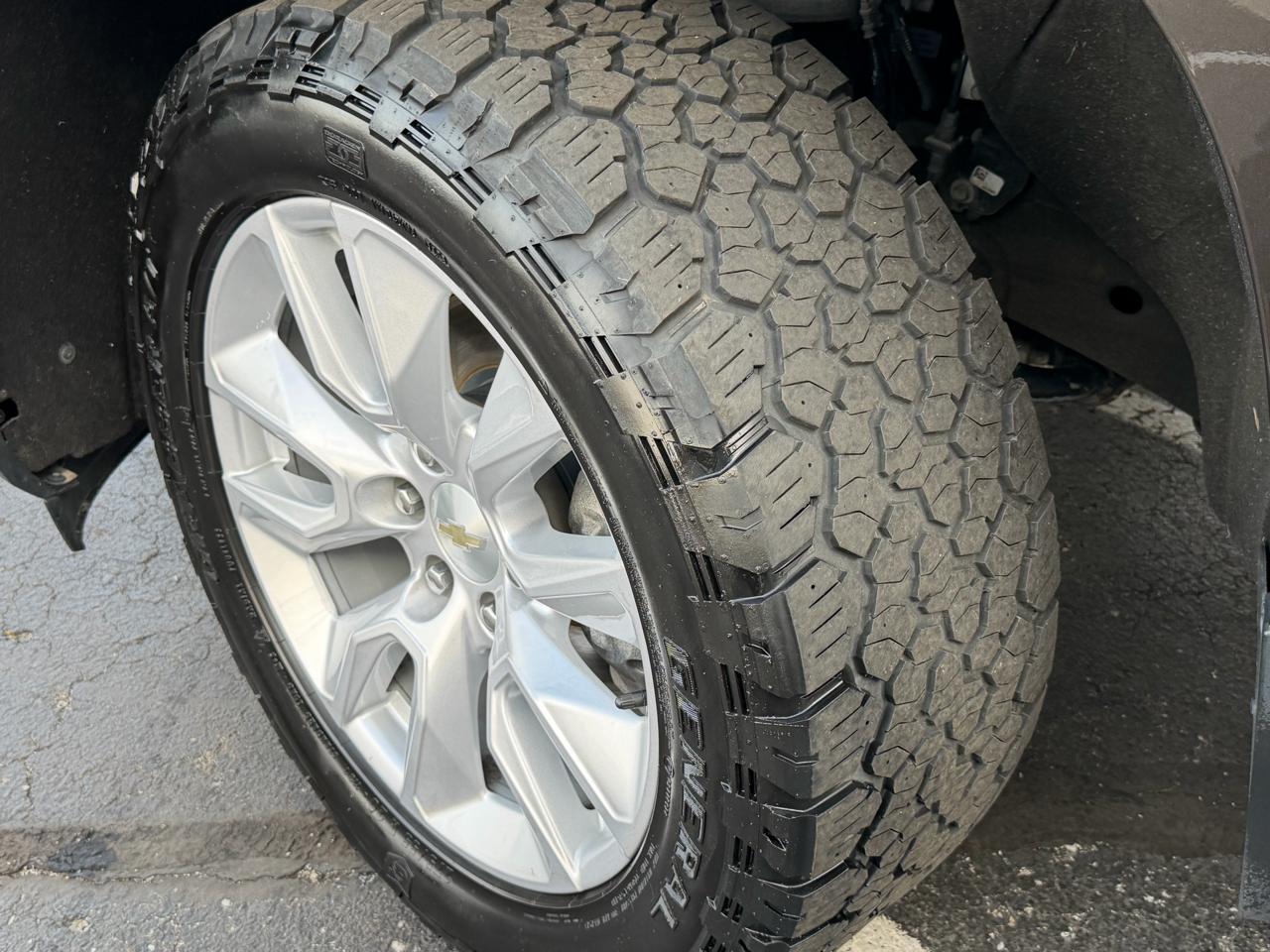 Chevrolet Silverado 1500 4WD Crew Cab 147" Custom 2021