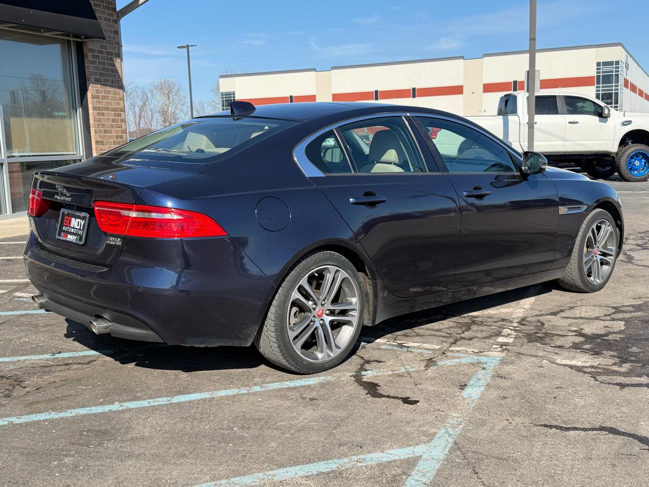Jaguar XE 35t Premium AWD 2017