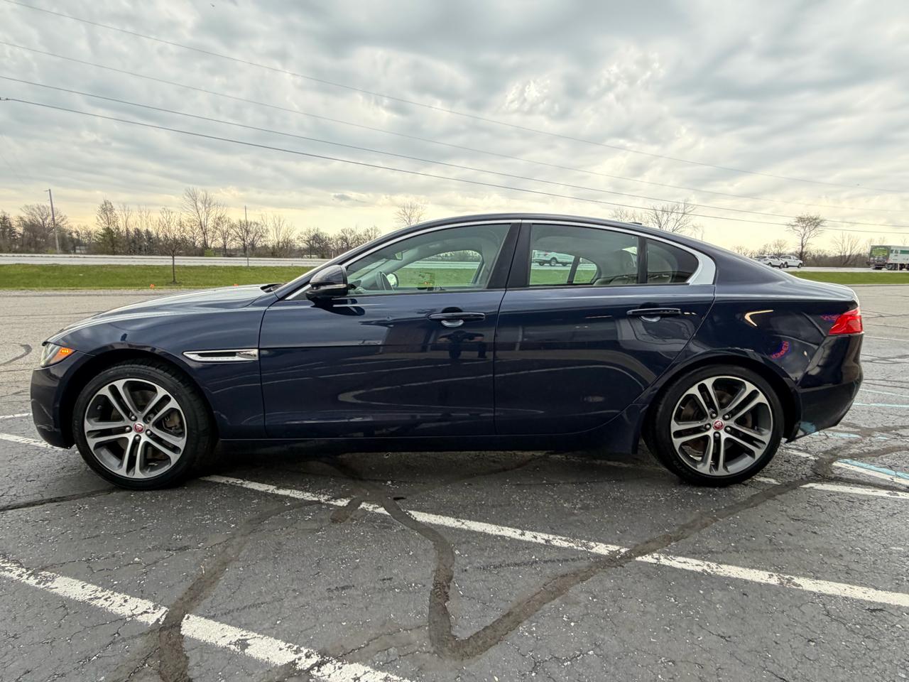 Jaguar XE 35t Premium AWD 2017