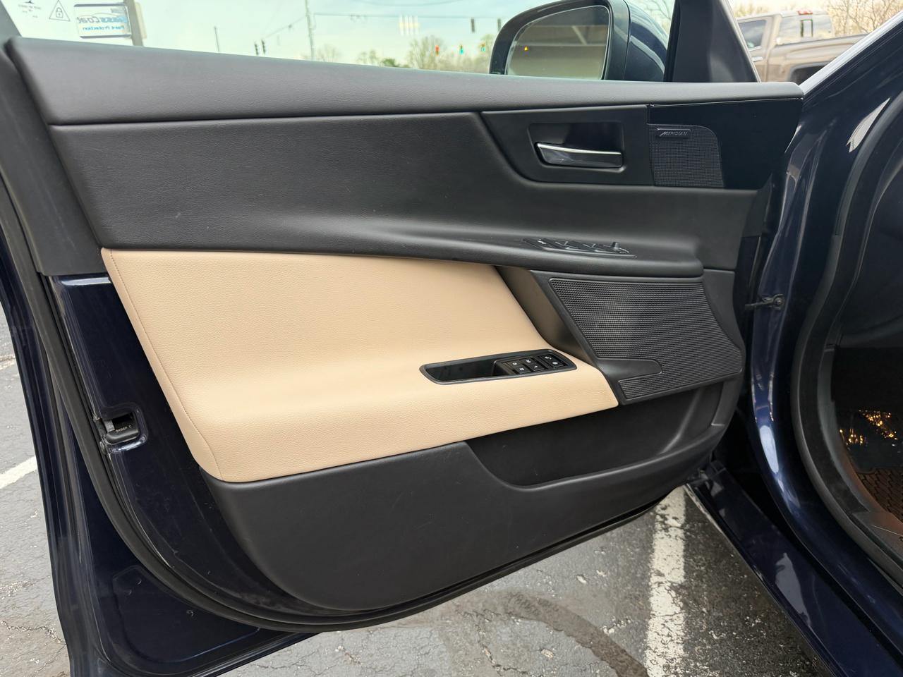 Jaguar XE 35t Premium AWD 2017