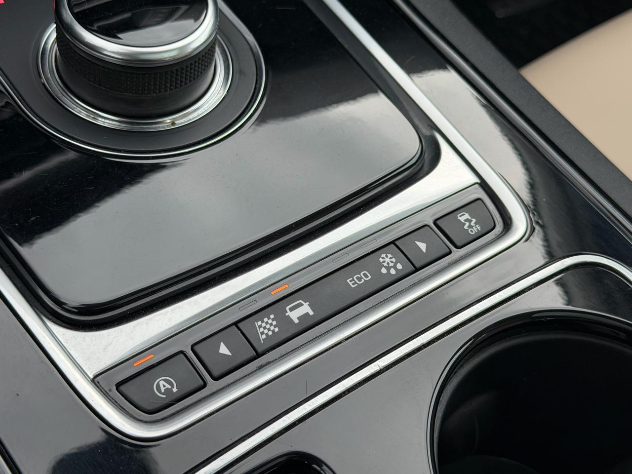 Jaguar XE 35t Premium AWD 2017