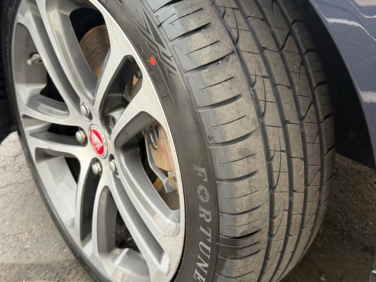 Jaguar XE 35t Premium AWD 2017