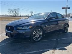 2017 Jaguar XE 