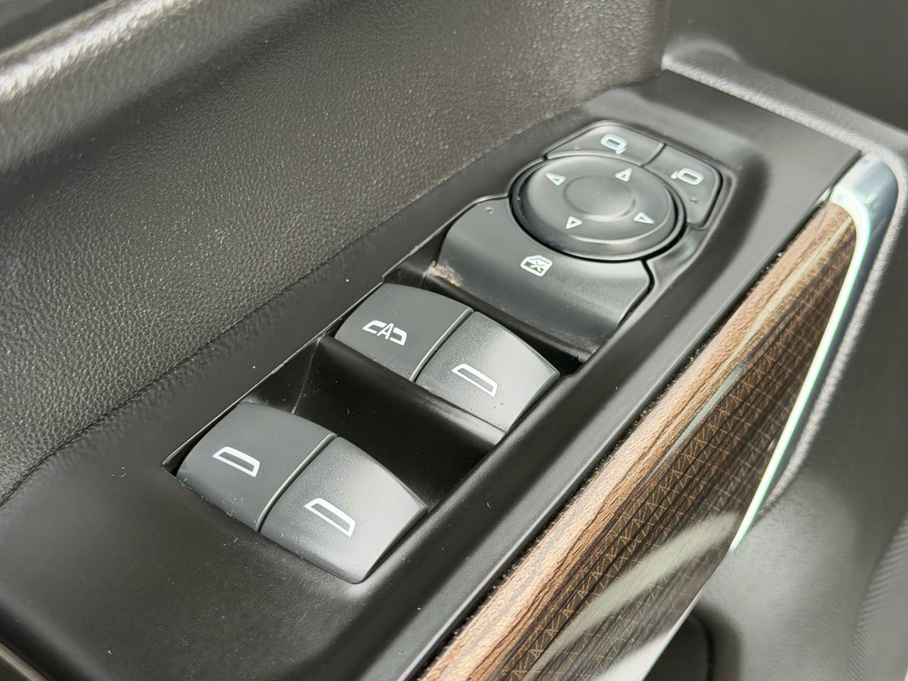 Chevrolet Silverado 1500 4WD Crew Cab 147" LT 2019