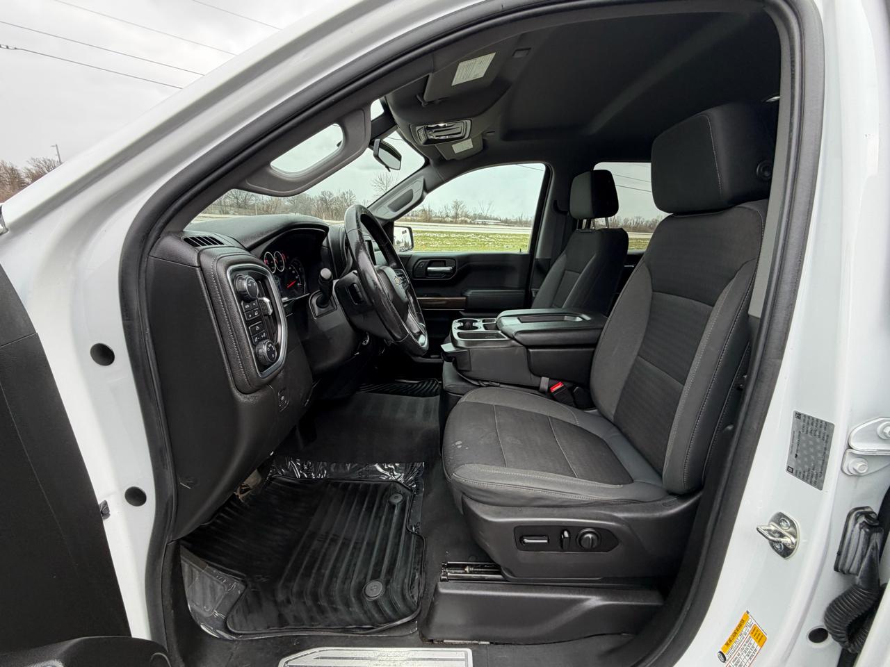 Chevrolet Silverado 1500 4WD Crew Cab 147" LT 2019