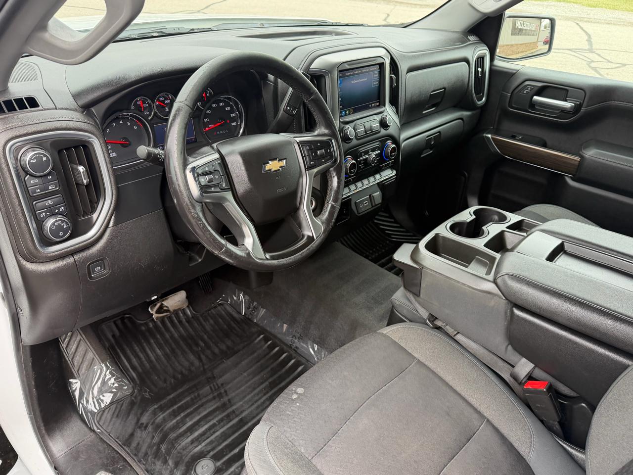 Chevrolet Silverado 1500 4WD Crew Cab 147" LT 2019